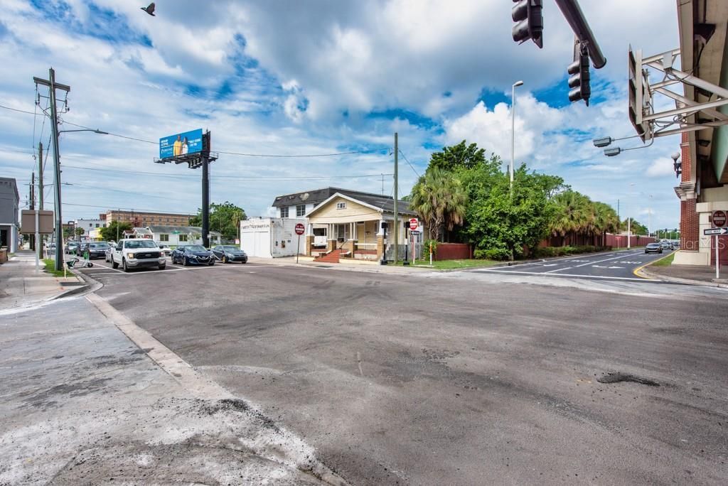 1406 N Howard Avenue, Tampa, FL 33607 Photo