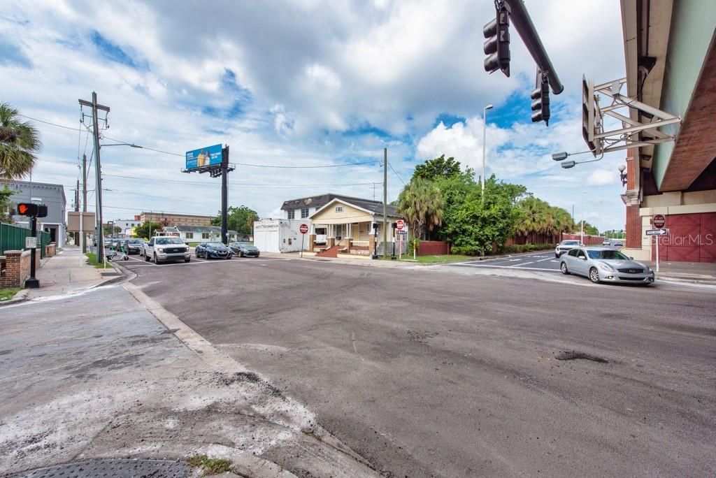 1406 N Howard Avenue, Tampa, FL 33607 Photo