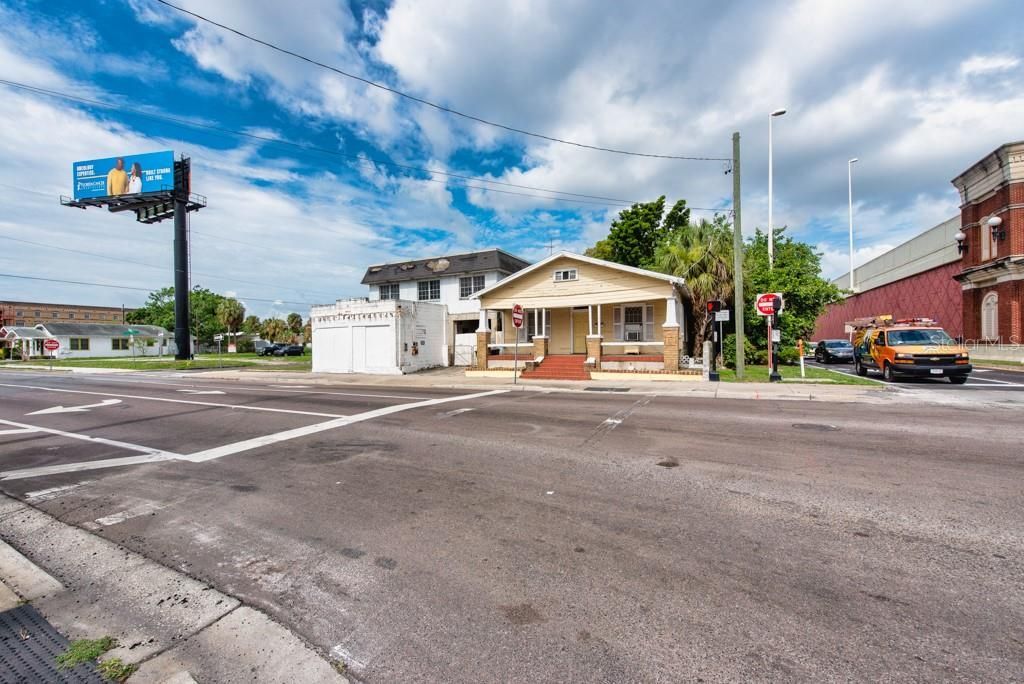1406 N Howard Avenue, Tampa, FL 33607 Photo