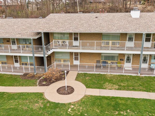 1104 Kimberly Road , Unit 808, Bettendorf, IA 52722