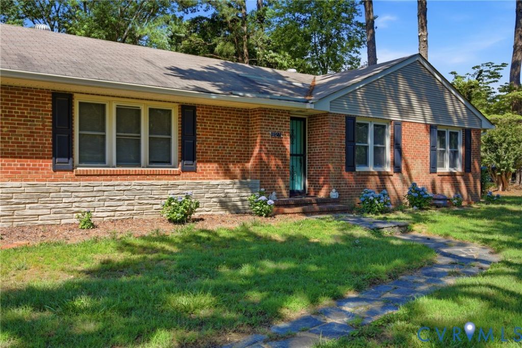 8127 Atlee Road Mechanicsville, VA 23111