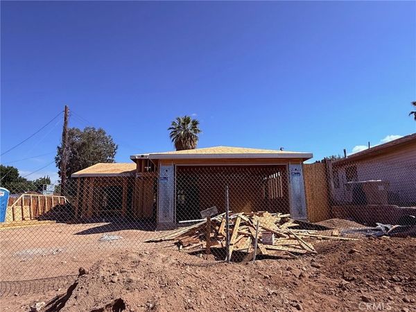 3008 Crestline, Bakersfield, CA 93306
