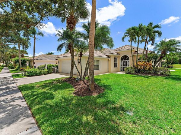 8485 SE Palm Hammock Lane, Hobe Sound, FL 33455