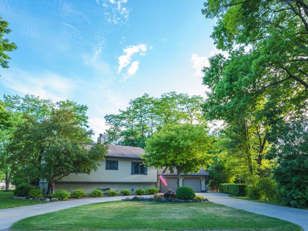 1081 N Eastwood Dr, Salem Lakes, WI 53170