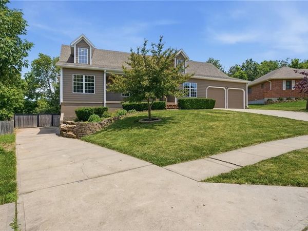 12104 E 78th Terrace, Kansas City, MO 64138