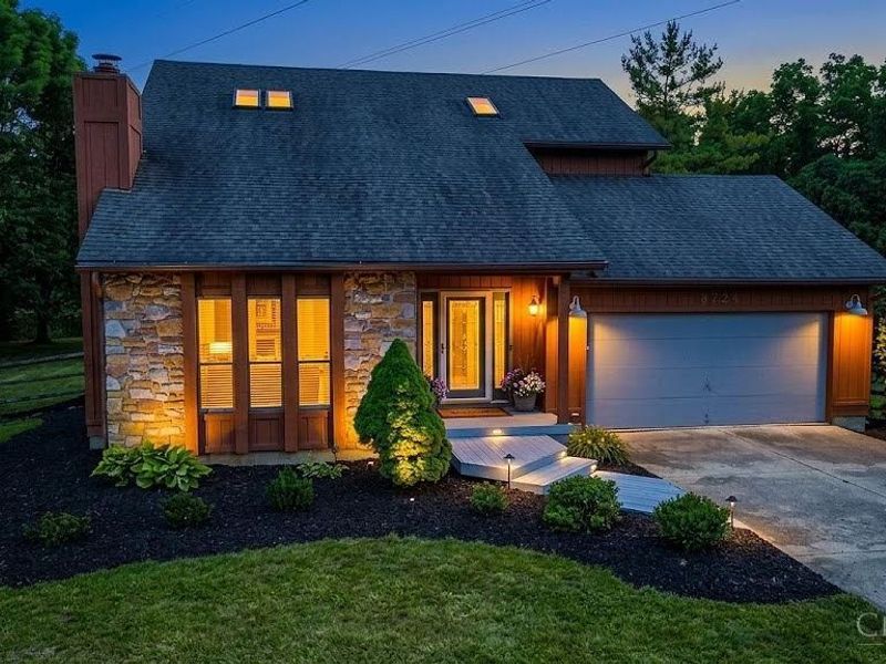 5736 Forge Bridge Drive, West Chester, OH 45069 Photo 2