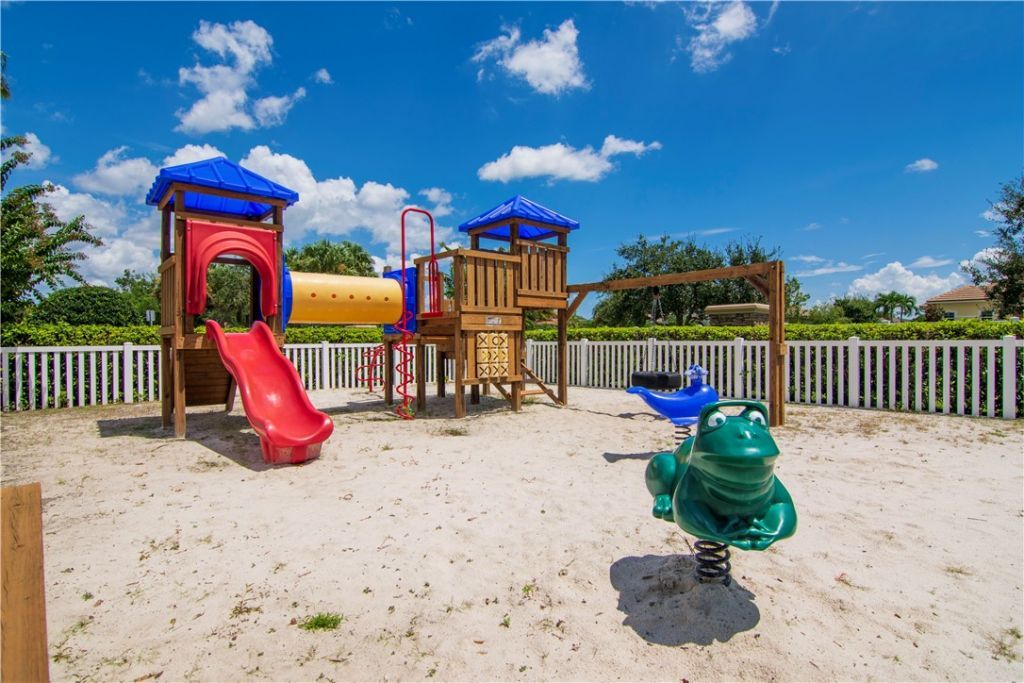 470 Pittman Avenue, Vero Beach, FL 32968 Photo