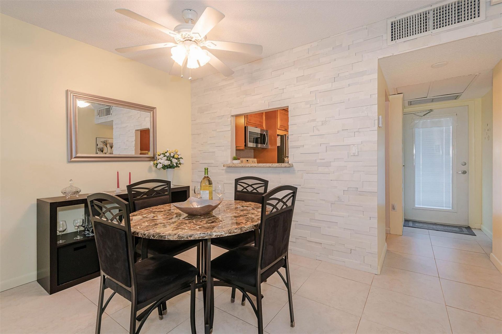 3431 NW 50th Avenue, Unit 104, Lauderdale Lakes, FL 33319 Photo