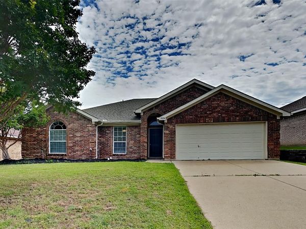 1824 Cancun Drive, Mansfield, TX 76063