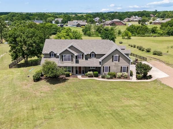 117 Galvan Lane, Van Alstyne, TX 75495