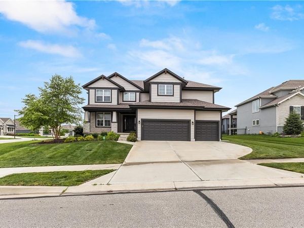 9196 Green Road, Lenexa, KS 66227