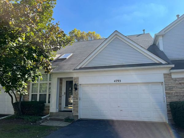 4793 Amber Circle , Hoffman Estates, IL 60192