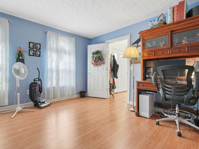 400 Alberta Drive, Commercial Point, OH 43116 Photo 12