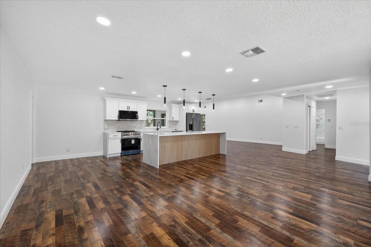 56 Bay Woods Drive, Safety Harbor, FL 34695 Photo