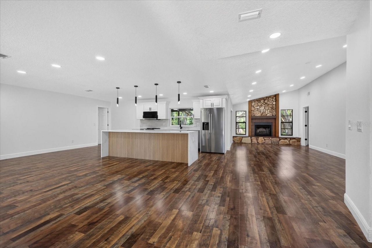 56 Bay Woods Drive, Safety Harbor, FL 34695 Photo