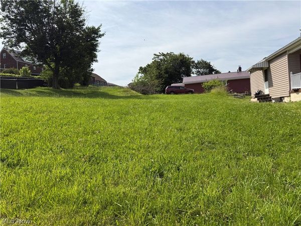 145 Mahan Road , Weirton, WV 26062