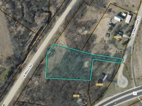 10519 N Otter Creek Road, Milton, WI 53563
