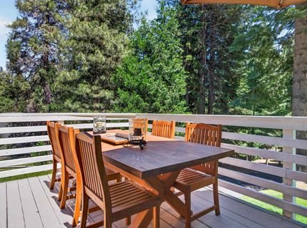 1111 Lake Ridge Road, Lake Almanor, CA 96137 Photo