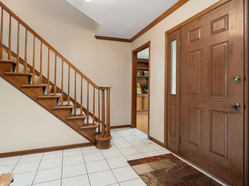 7664 Glanmore Court, Dublin, OH 43017 Photo 6