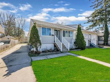 419 W 12 Mile Road, Royal Oak, MI 48073