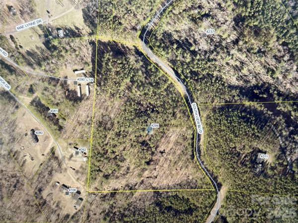 4294 South View Boulevard , Morganton, NC 28655