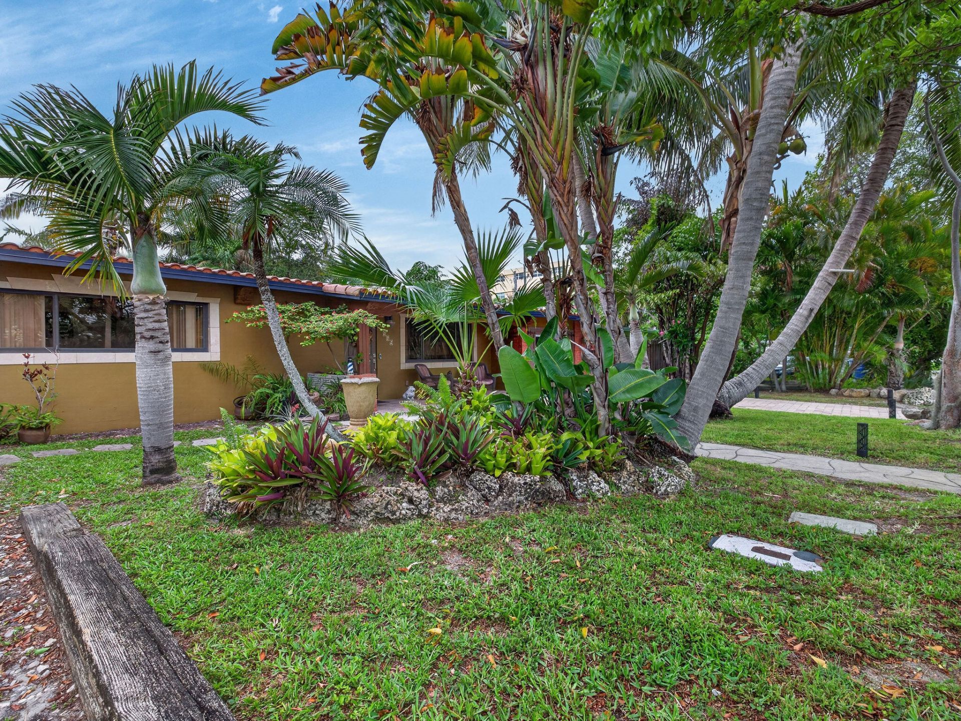 949 NE 25th Avenue, Pompano Beach, FL 33062 Photo