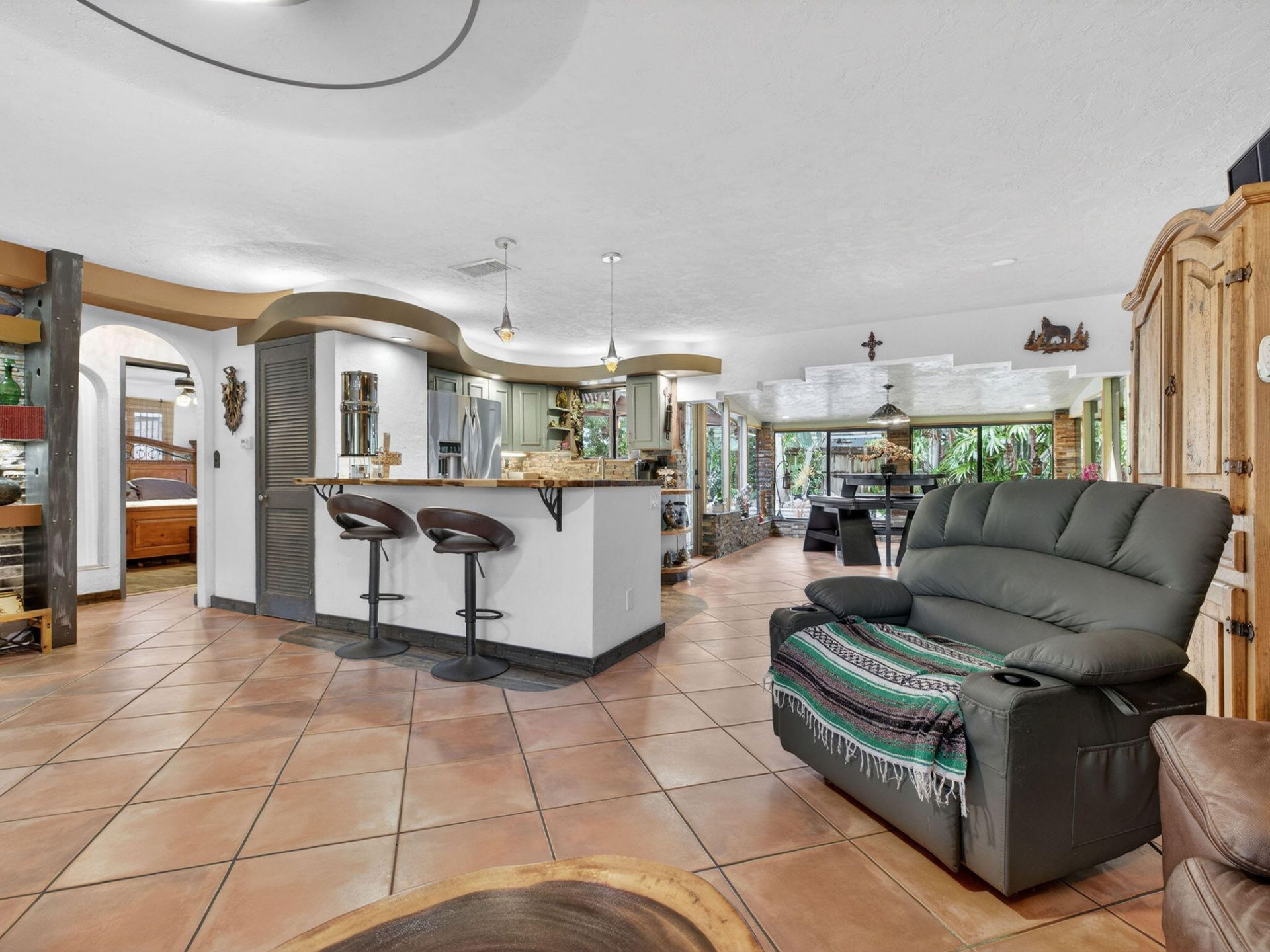 949 NE 25th Avenue, Pompano Beach, FL 33062 Photo