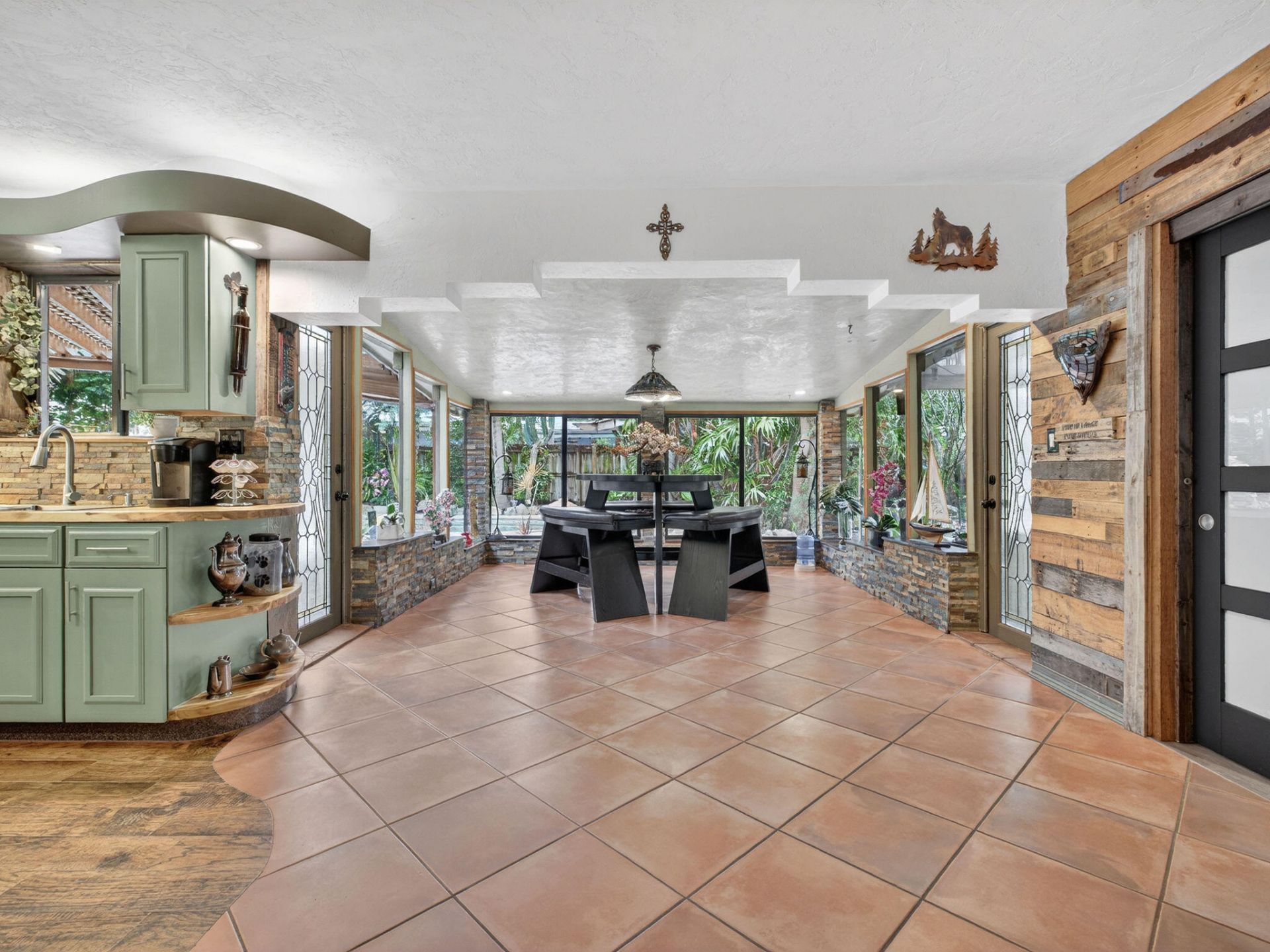 949 NE 25th Avenue, Pompano Beach, FL 33062 Photo