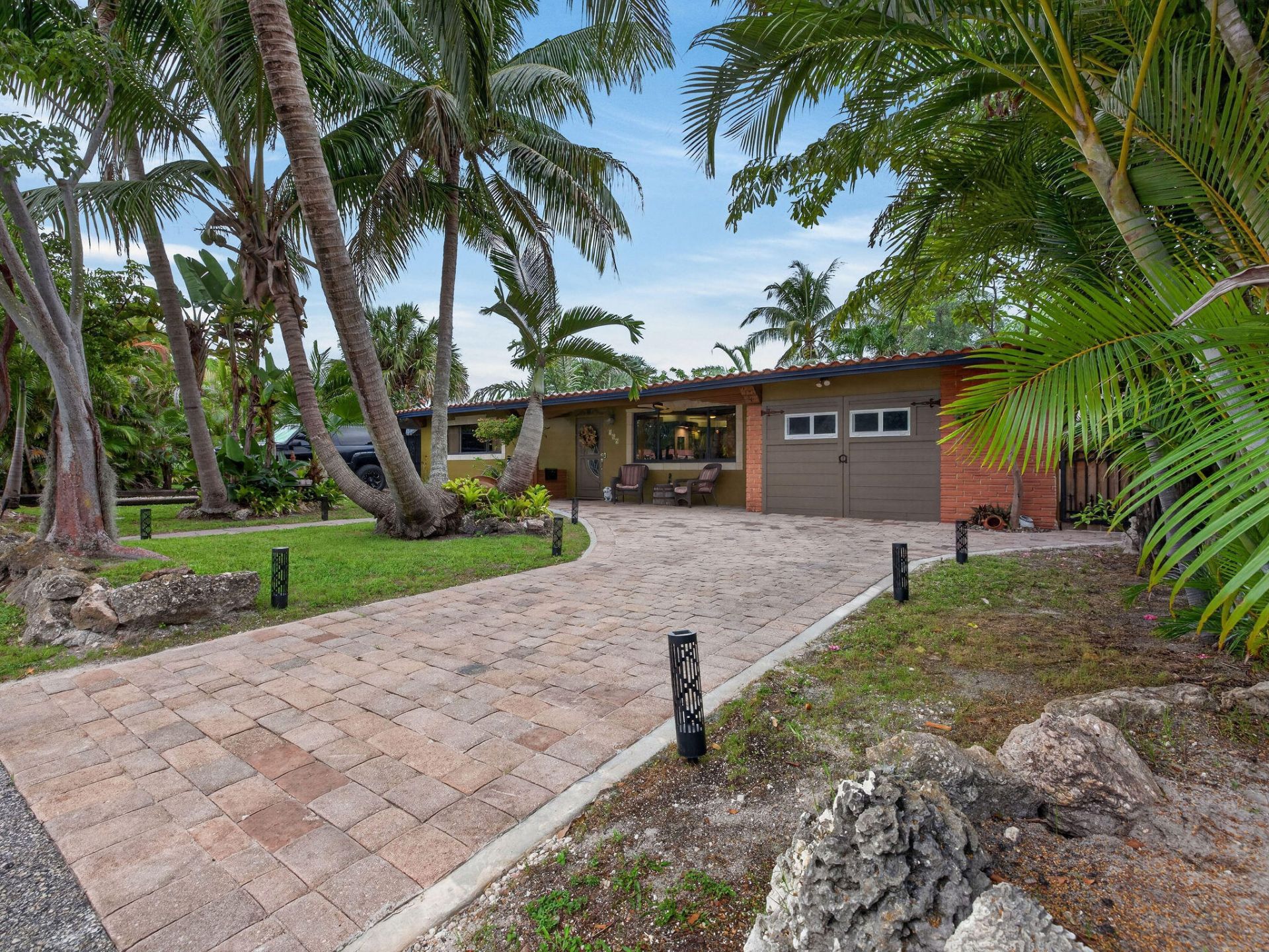 949 NE 25th Avenue, Pompano Beach, FL 33062 Photo