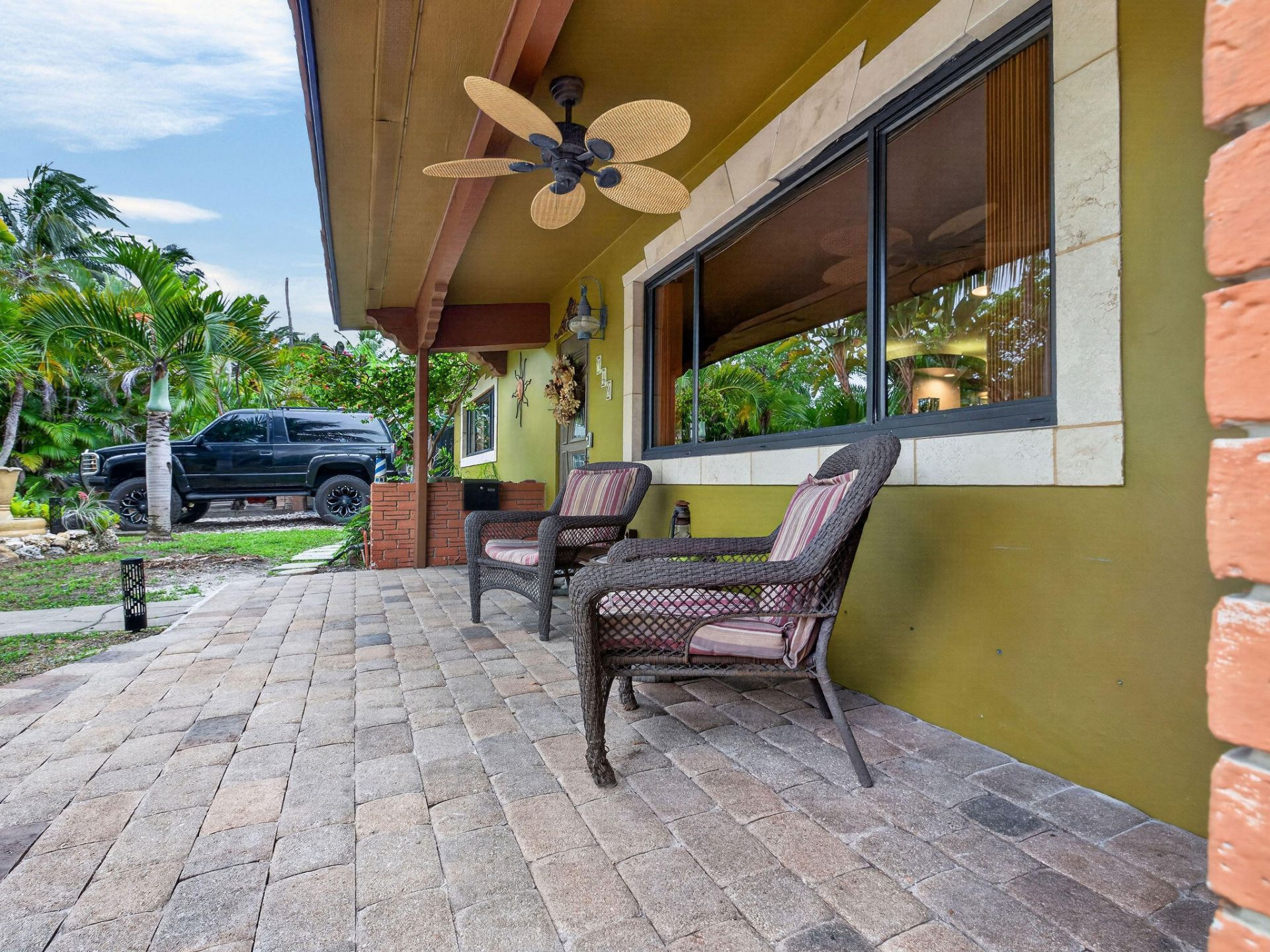 949 NE 25th Avenue, Pompano Beach, FL 33062 Photo