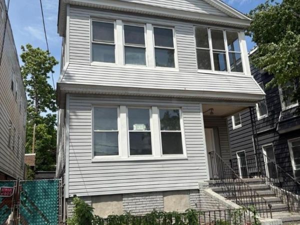 33 Rose Terrace, Newark, NJ 07108