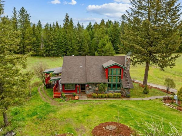 457619 S US-95 , Careywood, ID 83809