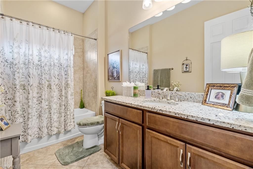 2875 Sunset Pointe Cir E, Cape Coral, FL 33914 Photo