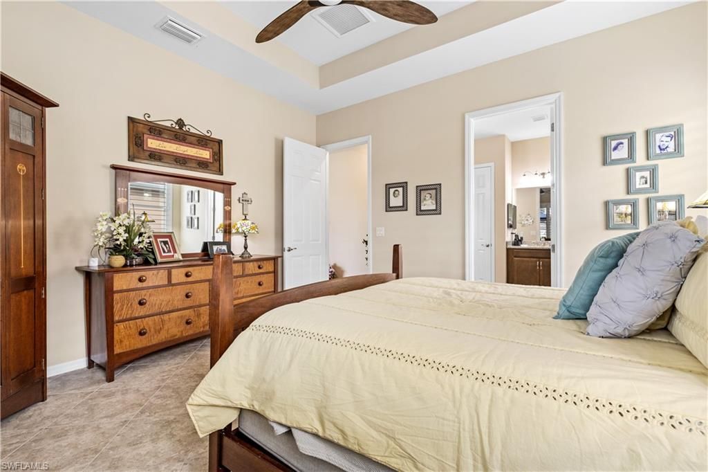 2875 Sunset Pointe Cir E, Cape Coral, FL 33914 Photo