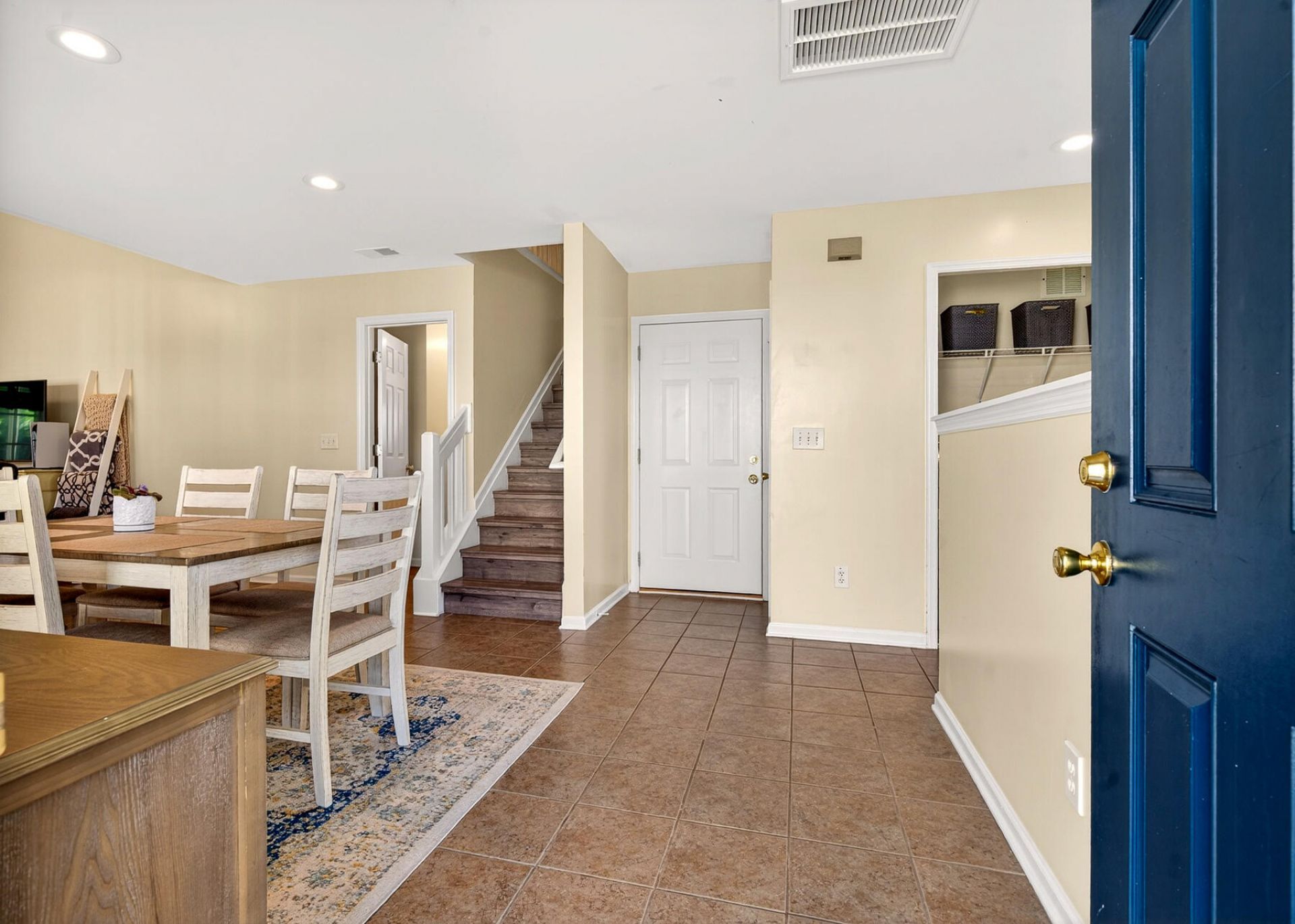 406 Poplar Grove Place Photo 13