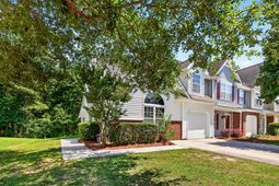 406 Poplar Grove Place photo 4