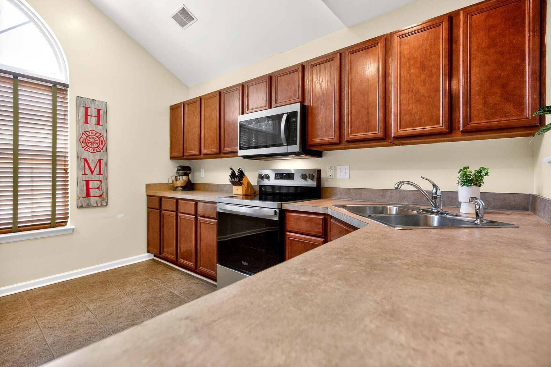 406 Poplar Grove Place Photo 20