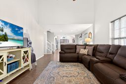 406 Poplar Grove Place photo 4