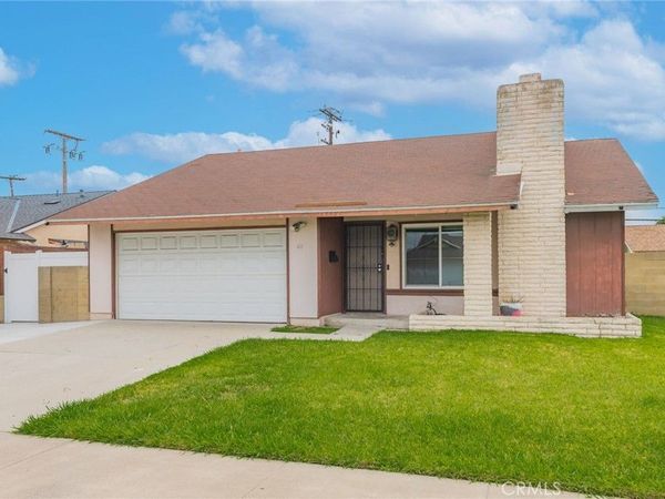 16752 Leafwood Circle, Huntington Beach, CA 92647