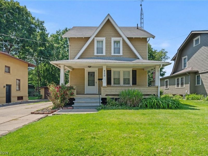 429 Werstler Avenue NW, North Canton, OH 44720 Photo 1