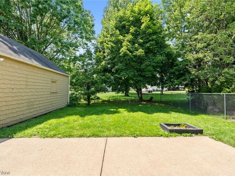 429 Werstler Avenue NW, North Canton, OH 44720 Photo 4