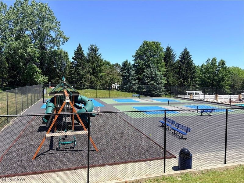7121 W Cross Creek Trail, Brecksville, OH 44141 Photo 29