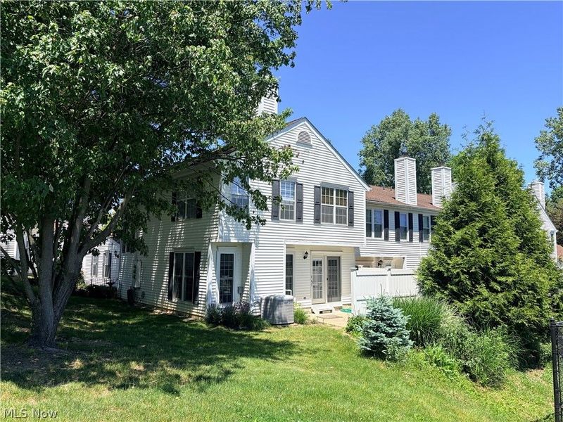 7121 W Cross Creek Trail, Brecksville, OH 44141 Photo 3