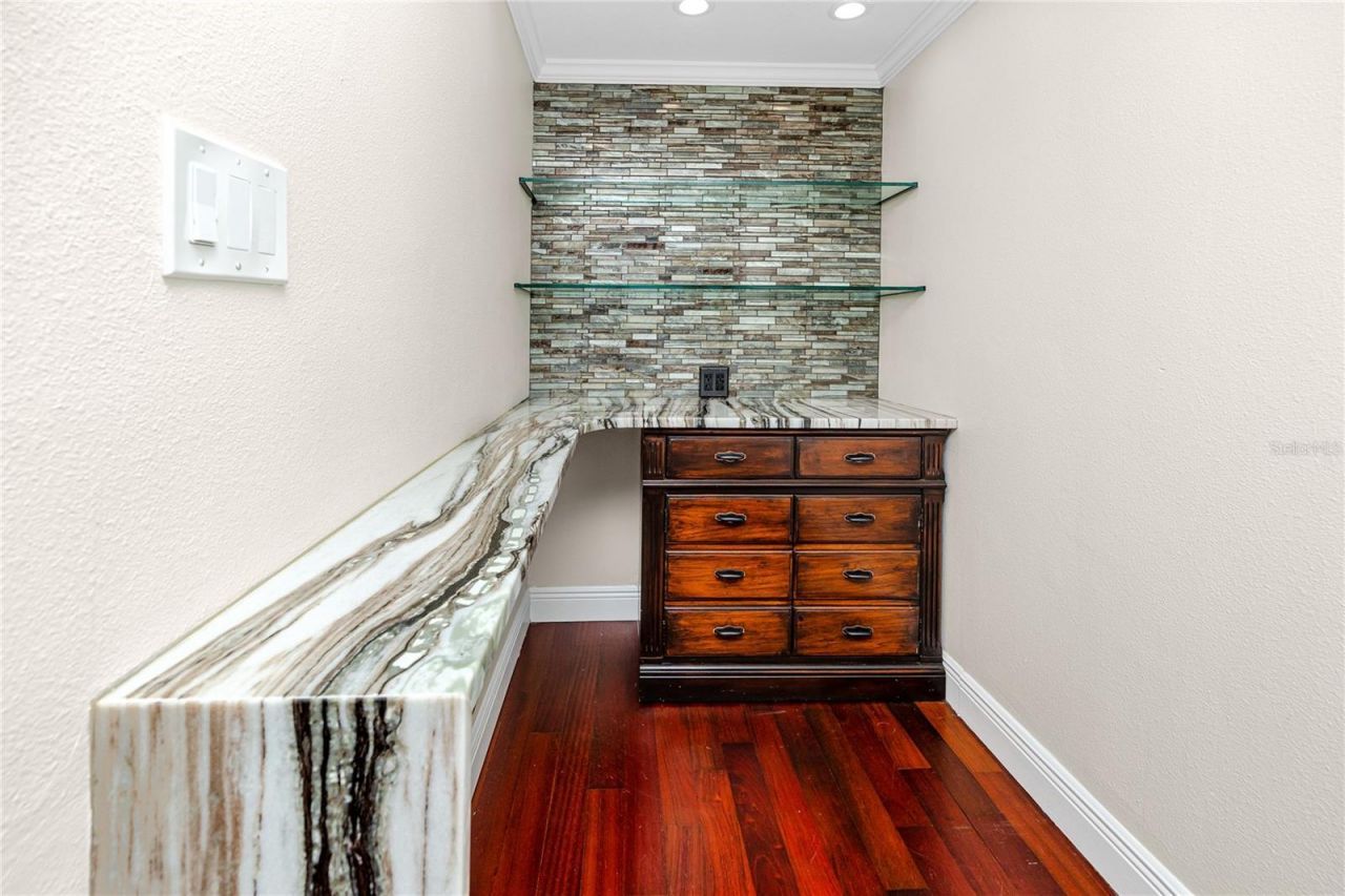 920 North Shore Drive Ne, Saint Petersburg, FL 33701 Photo