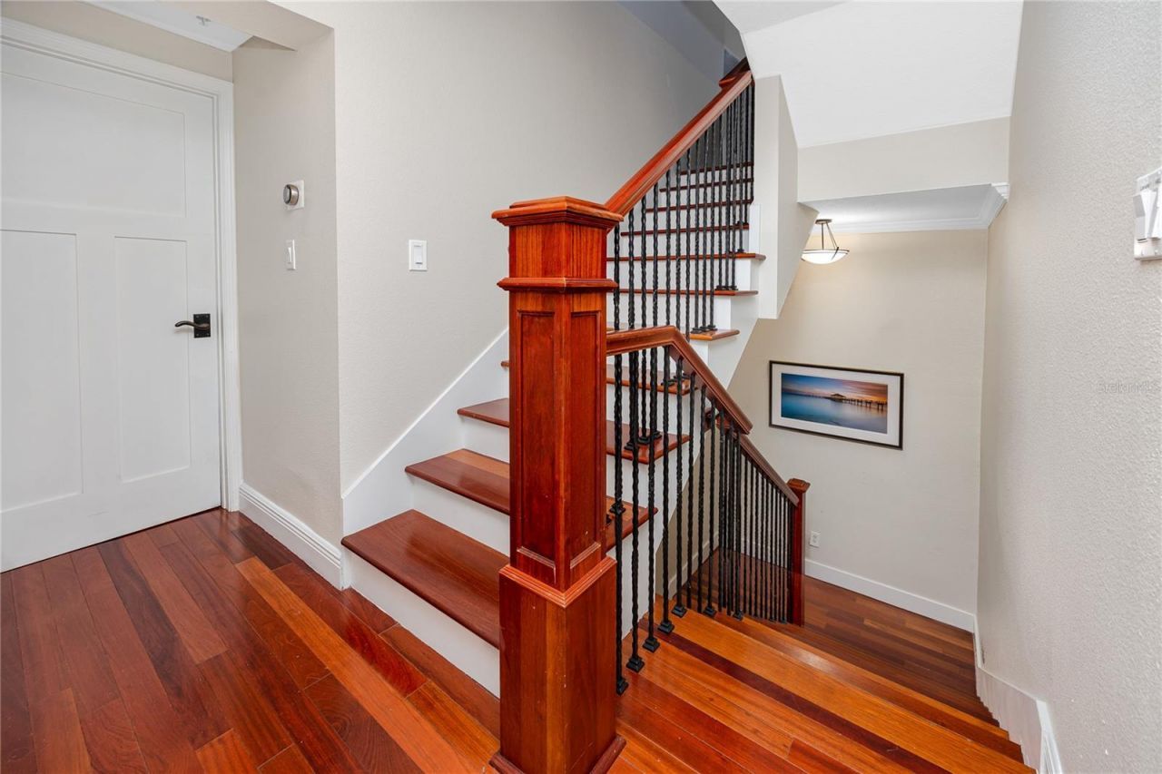 920 North Shore Drive Ne, Saint Petersburg, FL 33701 Photo