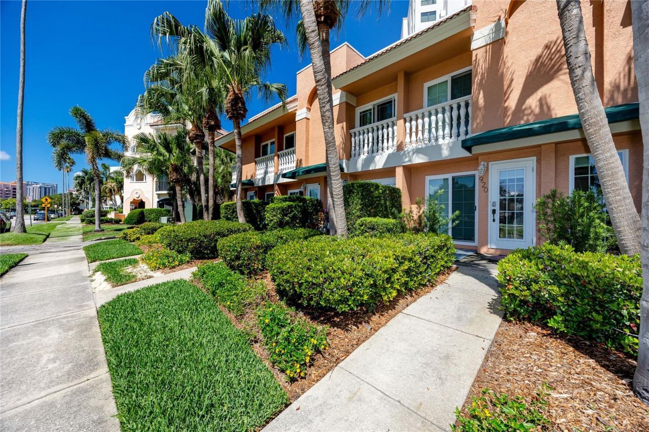 920 North Shore Drive Ne, Saint Petersburg, FL 33701 Photo