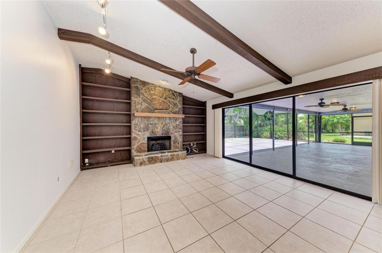 4242 Dryden Circle, Sarasota, FL 34241 Photo