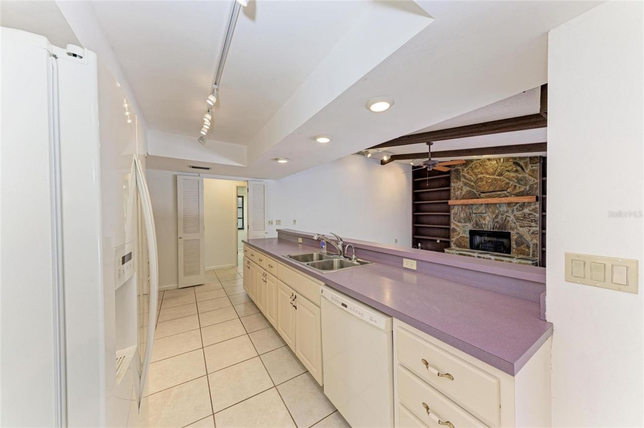 4242 Dryden Circle, Sarasota, FL 34241 Photo