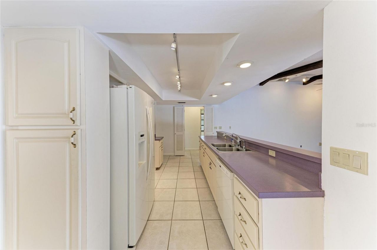 4242 Dryden Circle, Sarasota, FL 34241 Photo