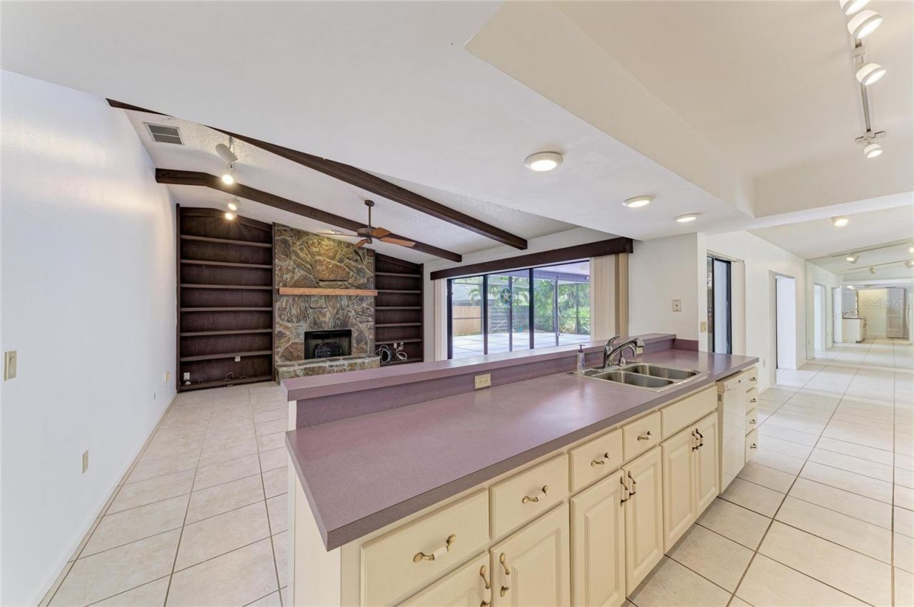 4242 Dryden Circle, Sarasota, FL 34241 Photo